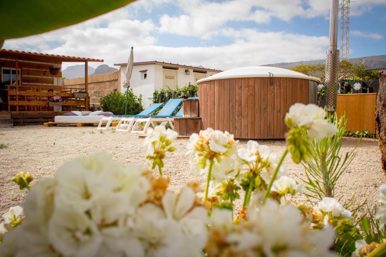 Lykke Suite Spa Sauna Piscina Y Jardin Buzanada Exterior foto
